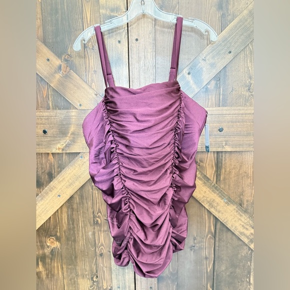 NWT Swim By Cacique Lightly Lined/No-Wire Ruched Tankini Rich Burgundy Size 22 - Picture 1 of 4